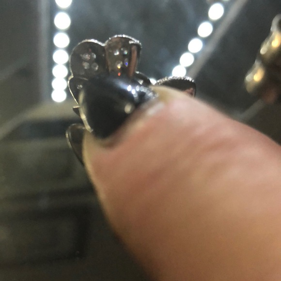 💋NW sterling silver bows with cubic Zirconia - Picture 3 of 3